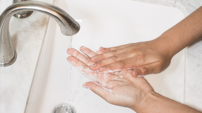 washing hands to help prevent coronavirus