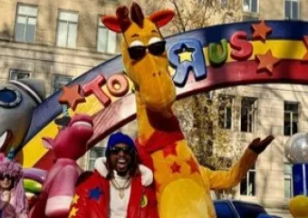 Lil Jon on the Toys“R”Us® Float at the 2025 Macy’s Thanksgiving Day Parade®