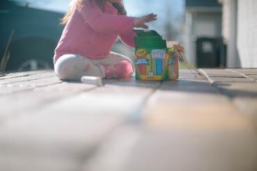 esdm, autism speaks, toddler playing chalk